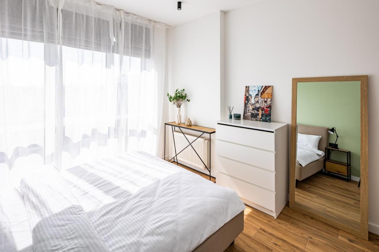 New Building On Shevchenko Street, Center Apartment ลวีฟ ภายนอก รูปภาพ
